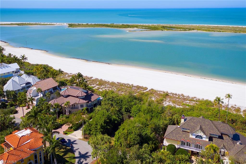 HIDEAWAY BEACH - Land