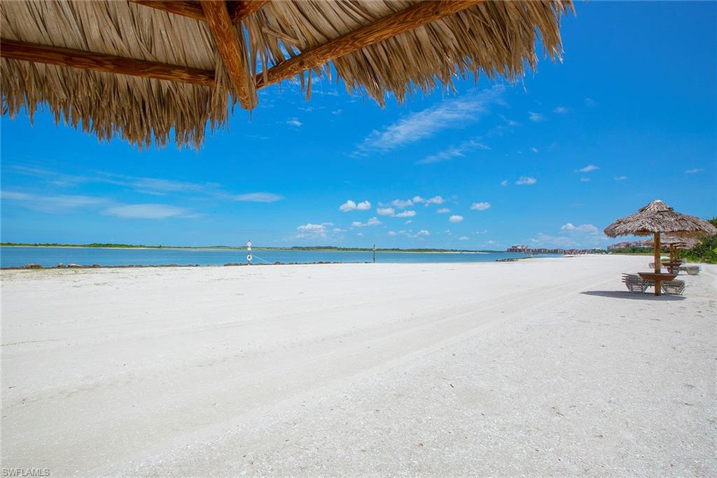 HIDEAWAY BEACH - Land