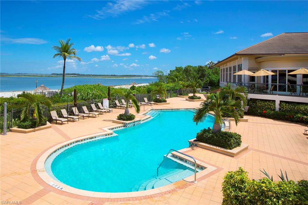 HIDEAWAY BEACH - Land