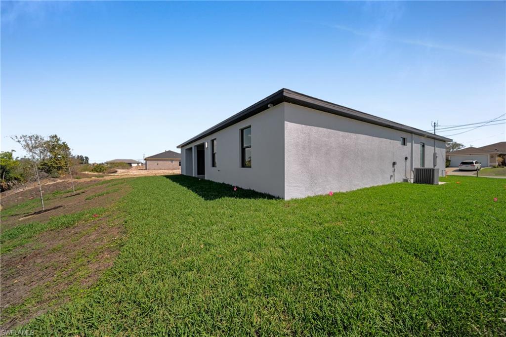 CAPE CORAL - Residential