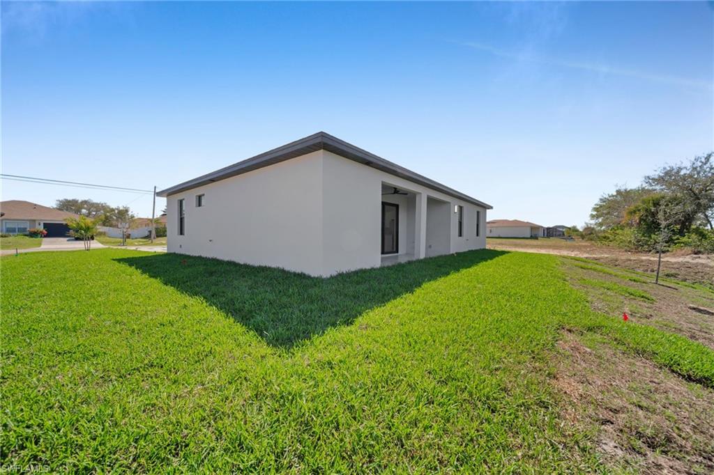 CAPE CORAL - Residential