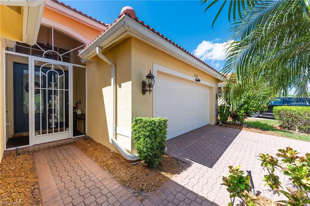 BOTANICA LAKES - Residential