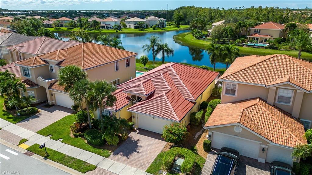 BOTANICA LAKES - Residential