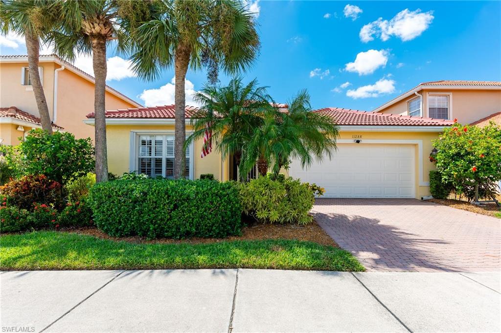 BOTANICA LAKES - Residential