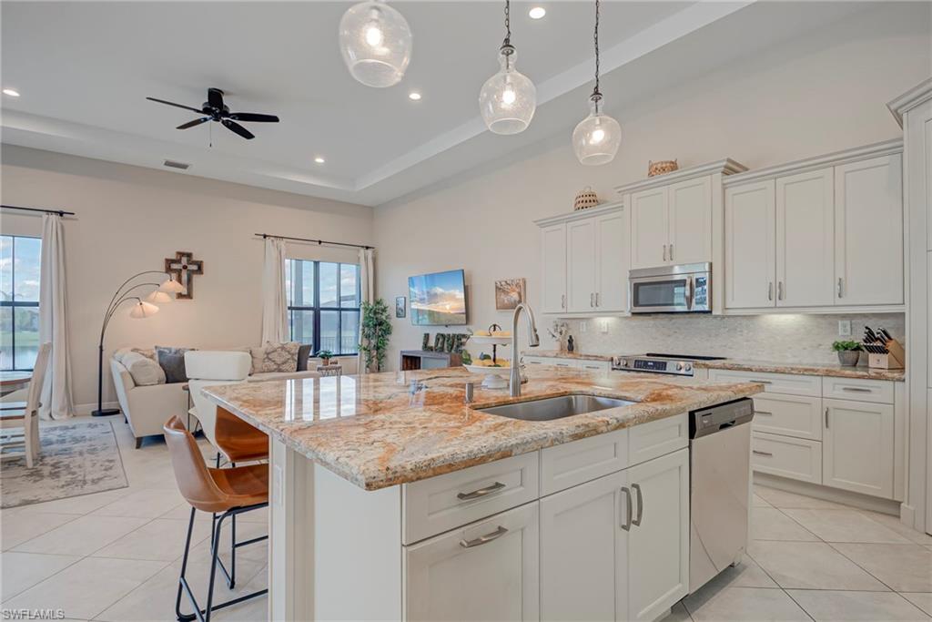 MAPLE RIDGE RESERVE - Residential