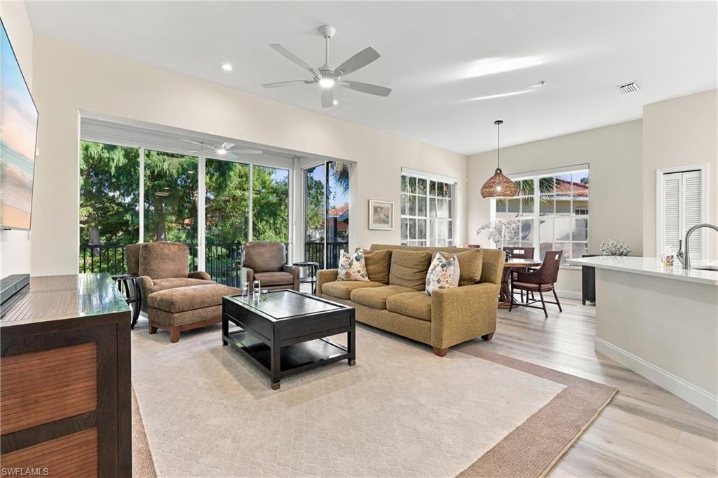 1036 Egrets Walk CIR 204