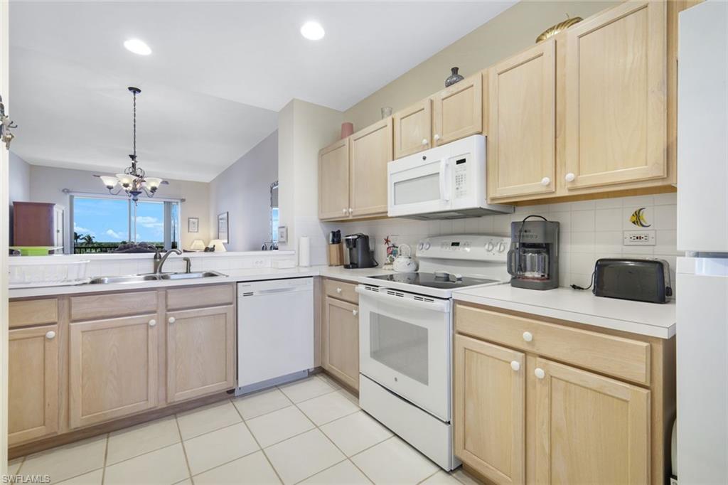 SUTTON WALK - Residential