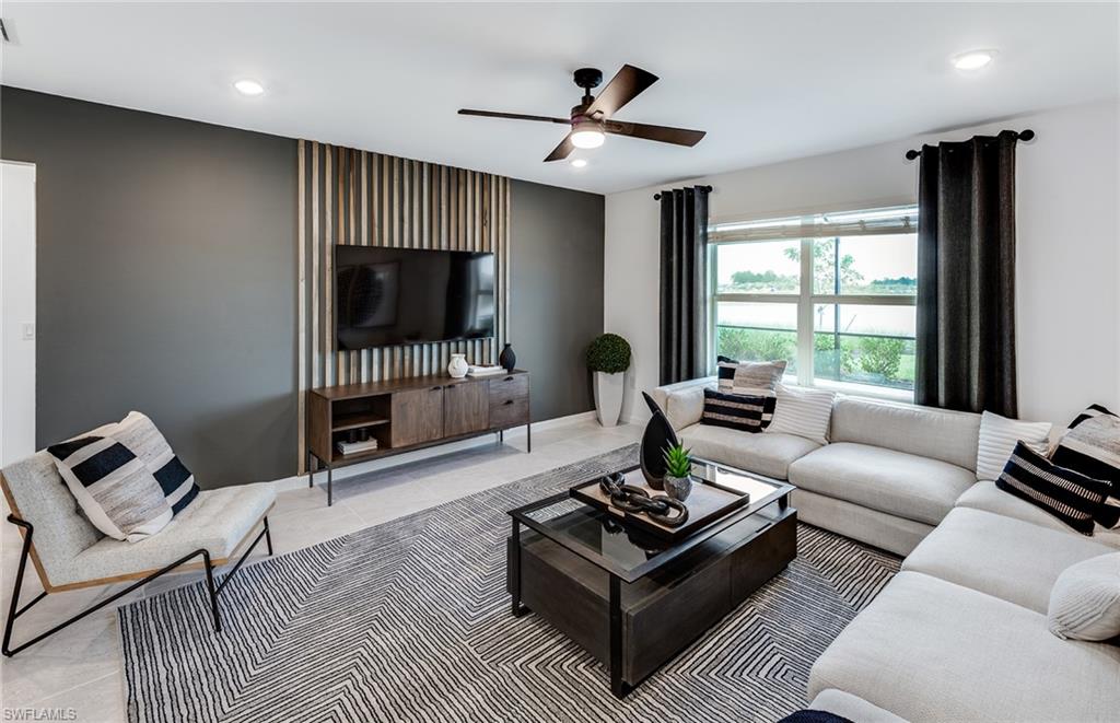 NORTHRIDGE - Residential