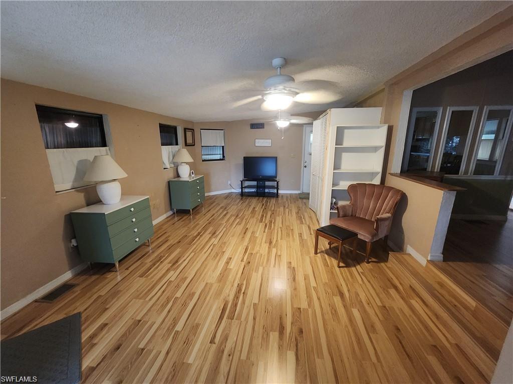 CORKSCREW WOODLANDS - Residential