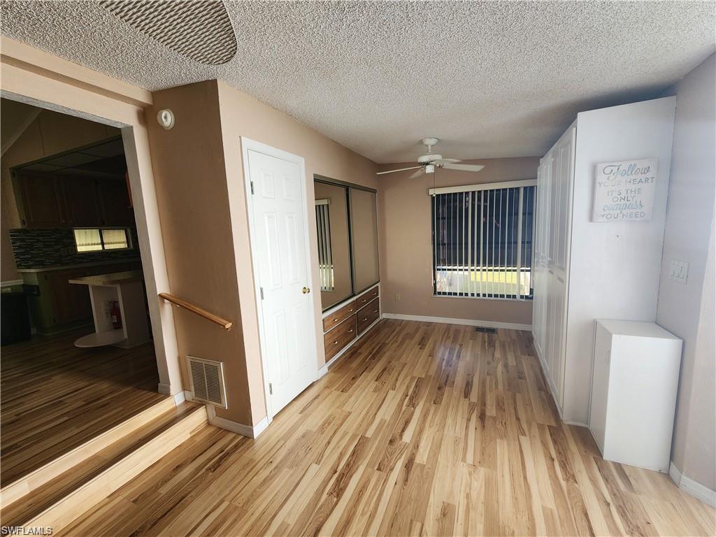 CORKSCREW WOODLANDS - Residential