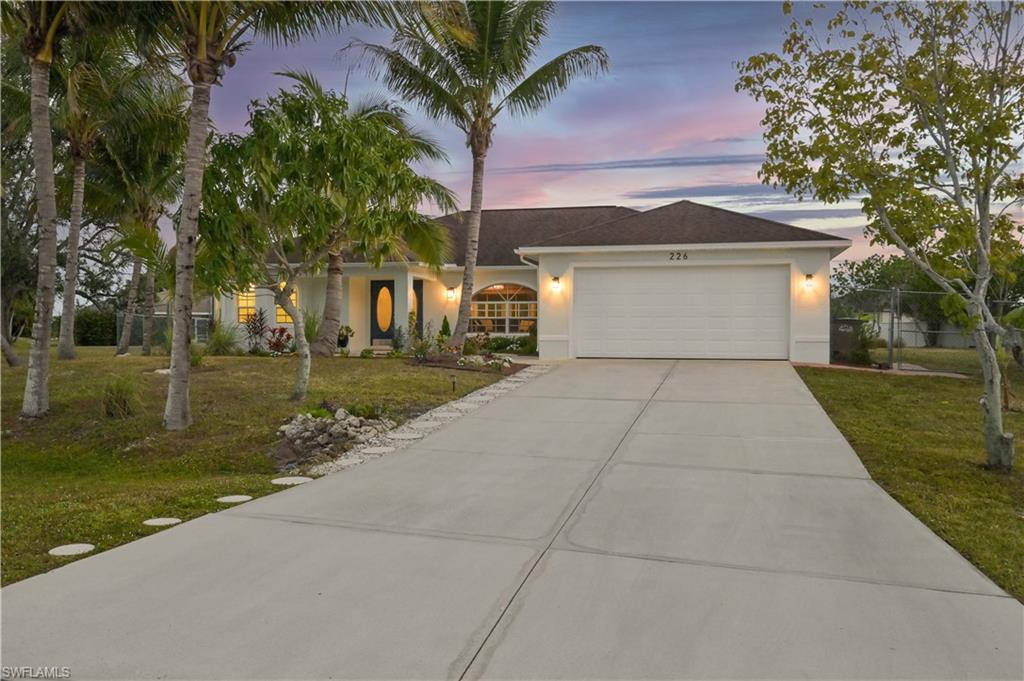 CAPE CORAL - Residential