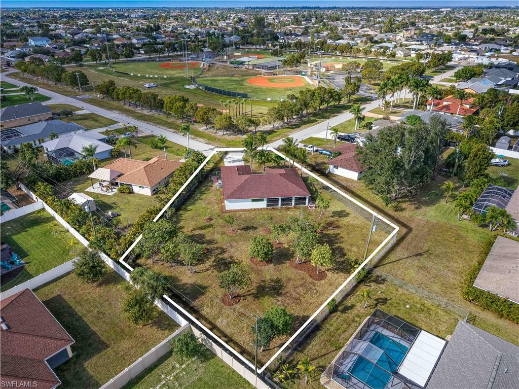 CAPE CORAL - Residential