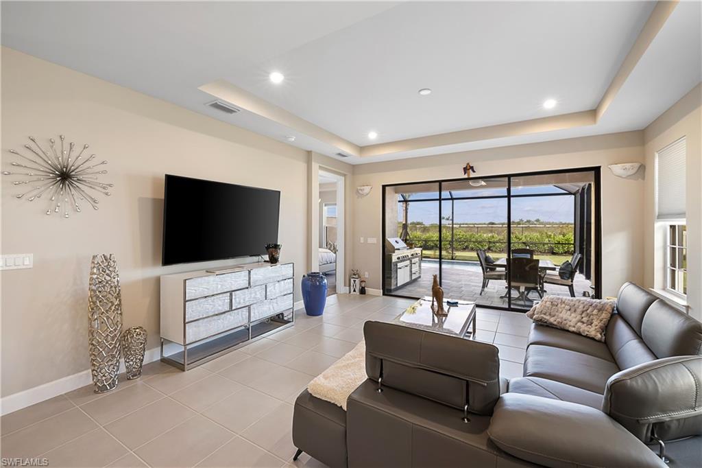 ESPLANADE BY THE ISLANDS - Residential