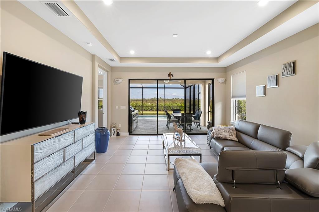 ESPLANADE BY THE ISLANDS - Residential