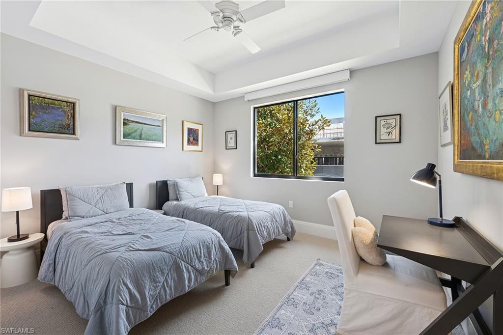 NAPLES SQUARE - Residential