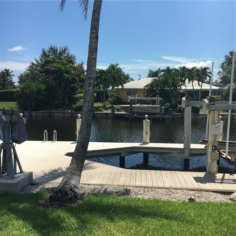 MARCO BEACH - Residential