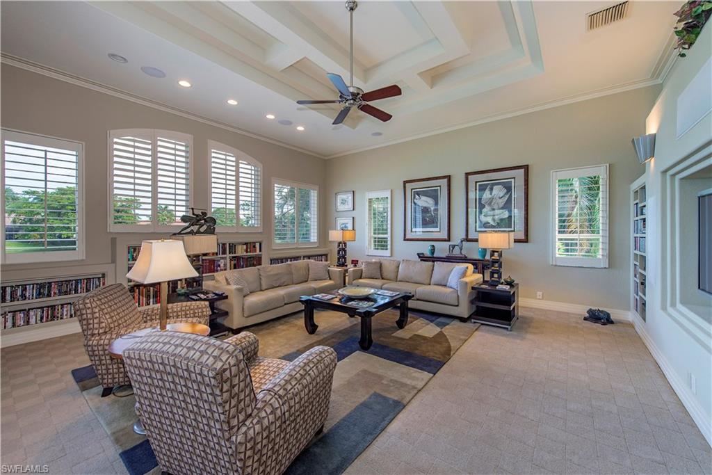 LONGSHORE LAKE - Residential