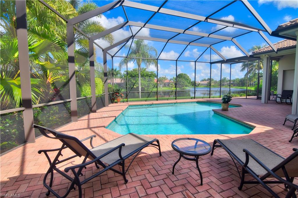 LONGSHORE LAKE - Residential