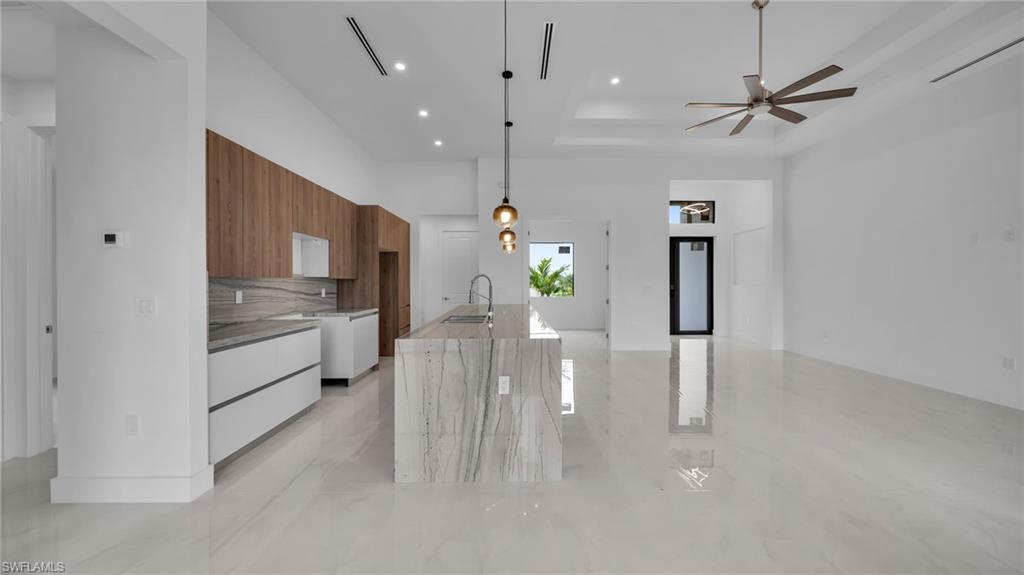 CAPE CORAL - Residential Lease