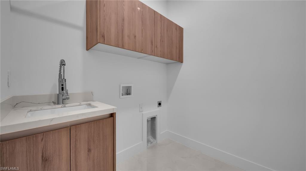 CAPE CORAL - Residential Lease