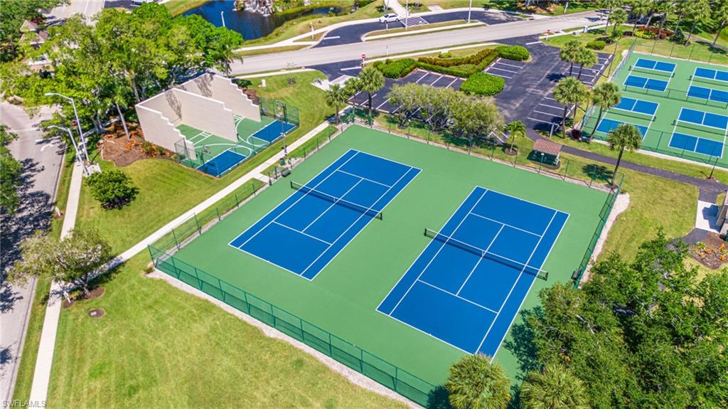 WILLOWBROOK - Residential