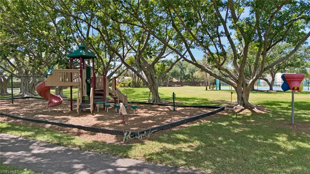 WILLOWBROOK - Residential