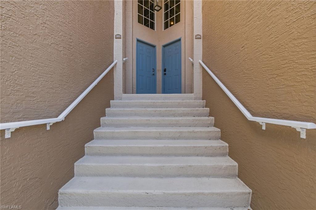 WILLOWBROOK - Residential