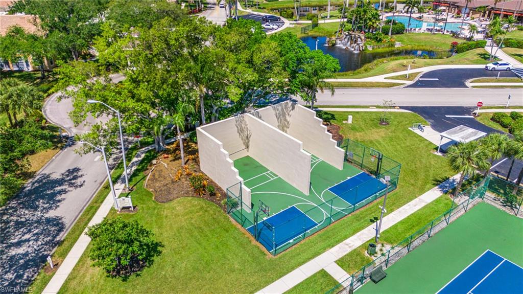 WILLOWBROOK - Residential