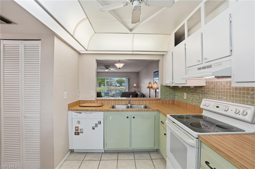 FLAMINGO VILLAGE - Residential