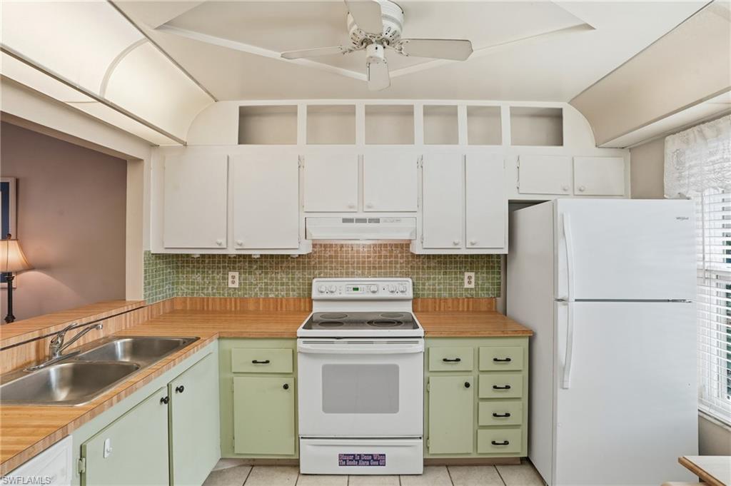 FLAMINGO VILLAGE - Residential