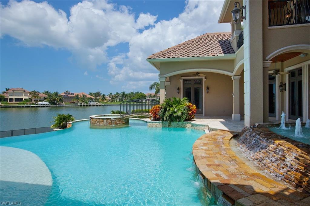 MARCO BEACH - Residential