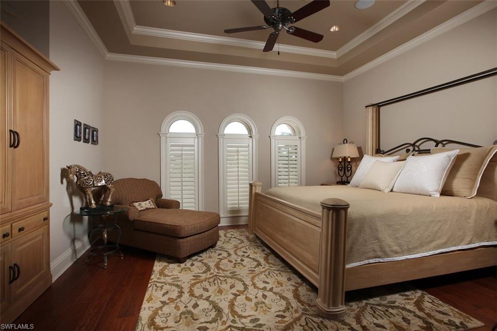 MARCO BEACH - Residential