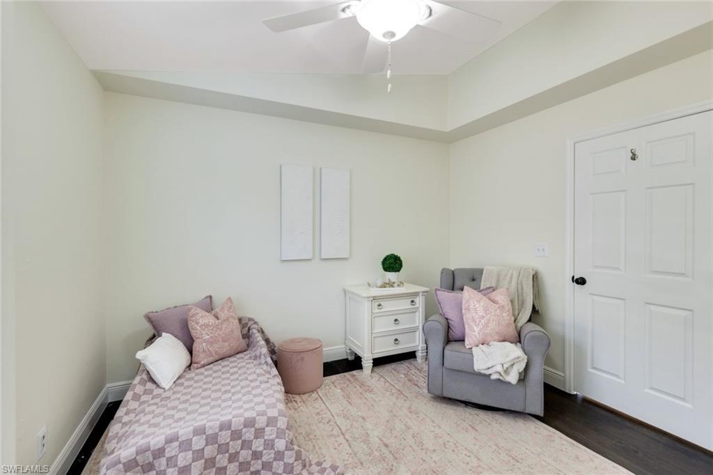 STONEYBROOK - Residential