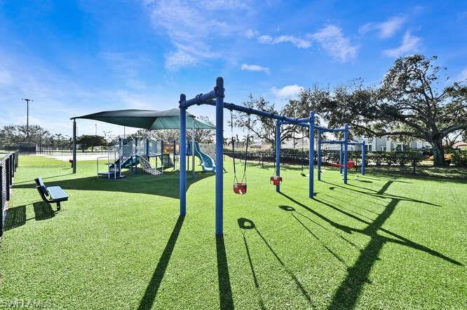 STONEYBROOK - Residential