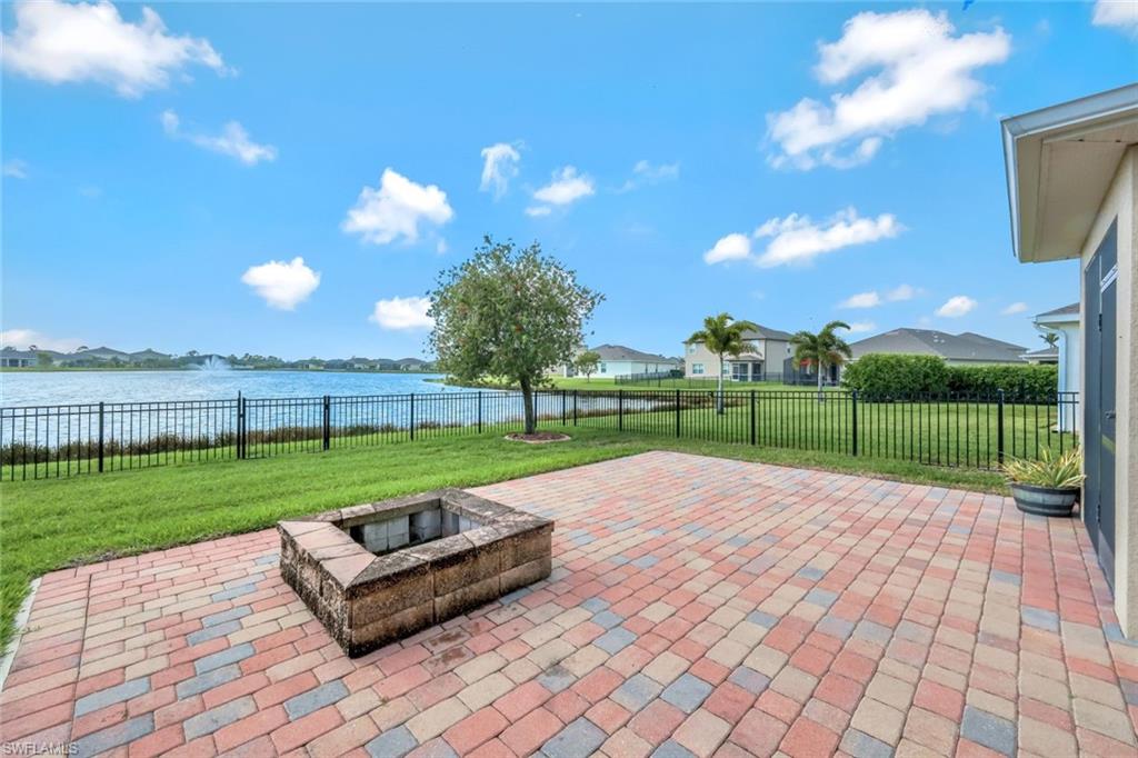 2628 Manzilla LN