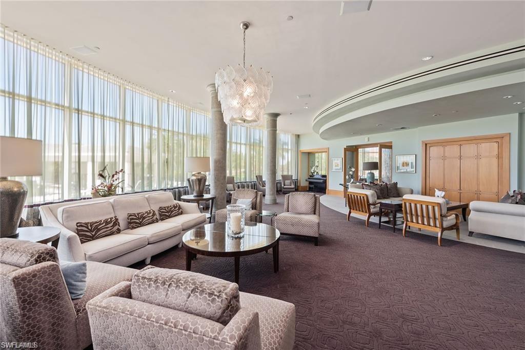 ESTANCIA - Residential Lease