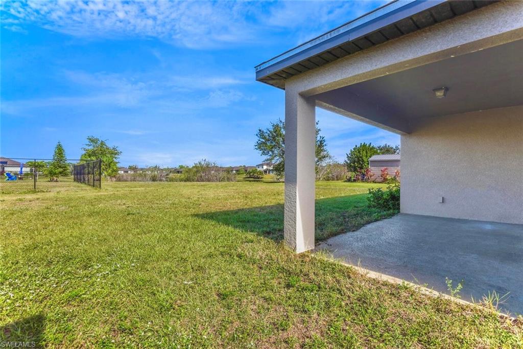 SHADOW LAKES - Residential