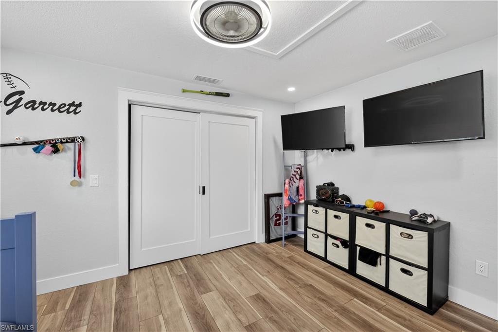 NORTH FORT MYERS - Residential