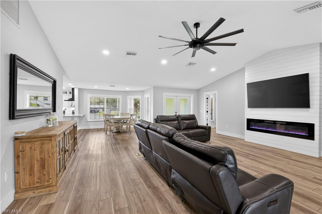 NORTH FORT MYERS - Residential