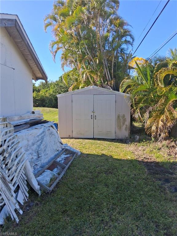 AQUA ISLES - Residential