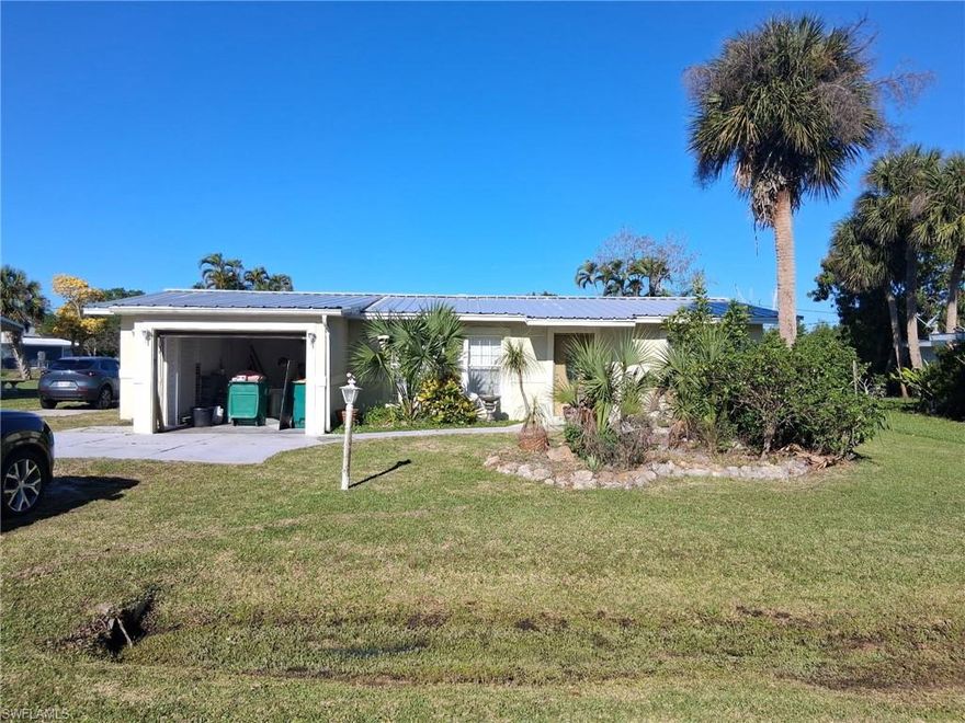 3-bedroom, 2-bath home in Punta Gorda with great potential! This property is in need of repairs and updates. Priced to sell quickly—don’t miss your chance to add value and build equity. Convenient location with easy access to shopping, dining, and major roadways.