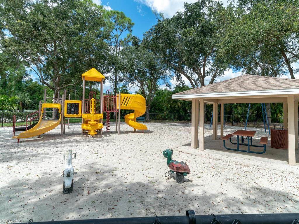 BRIARWOOD - Residential