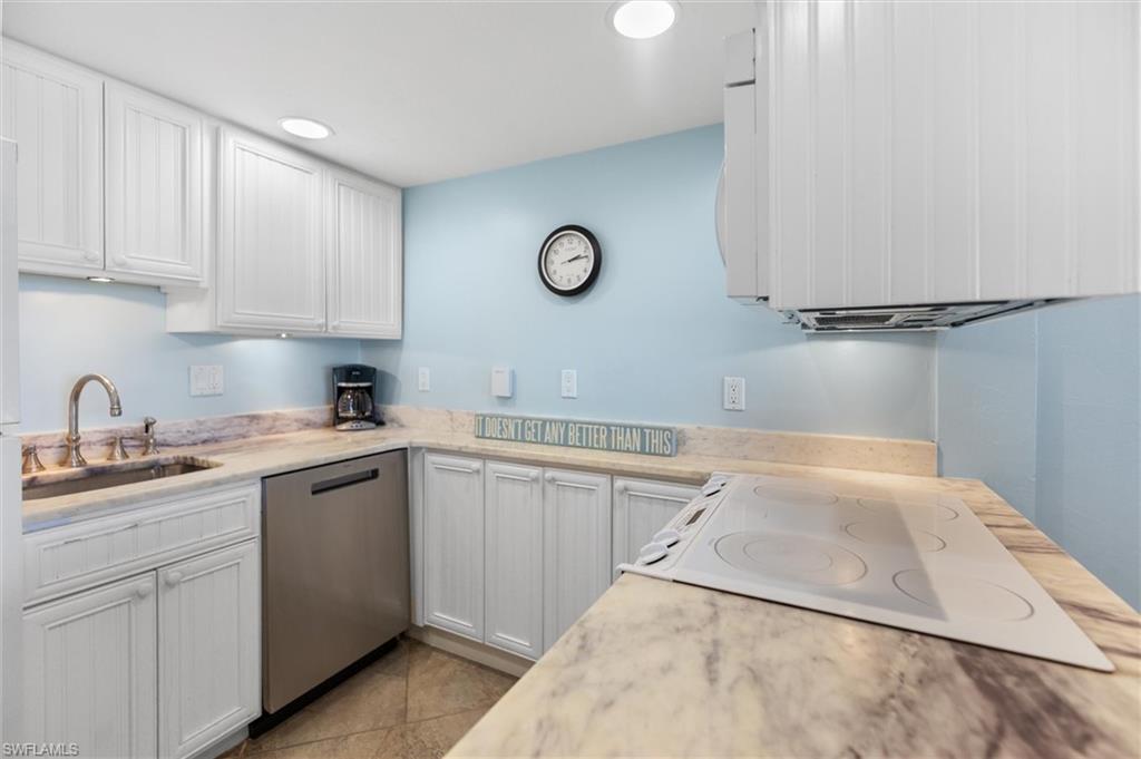 GULF BEACH VILLAS - Residential