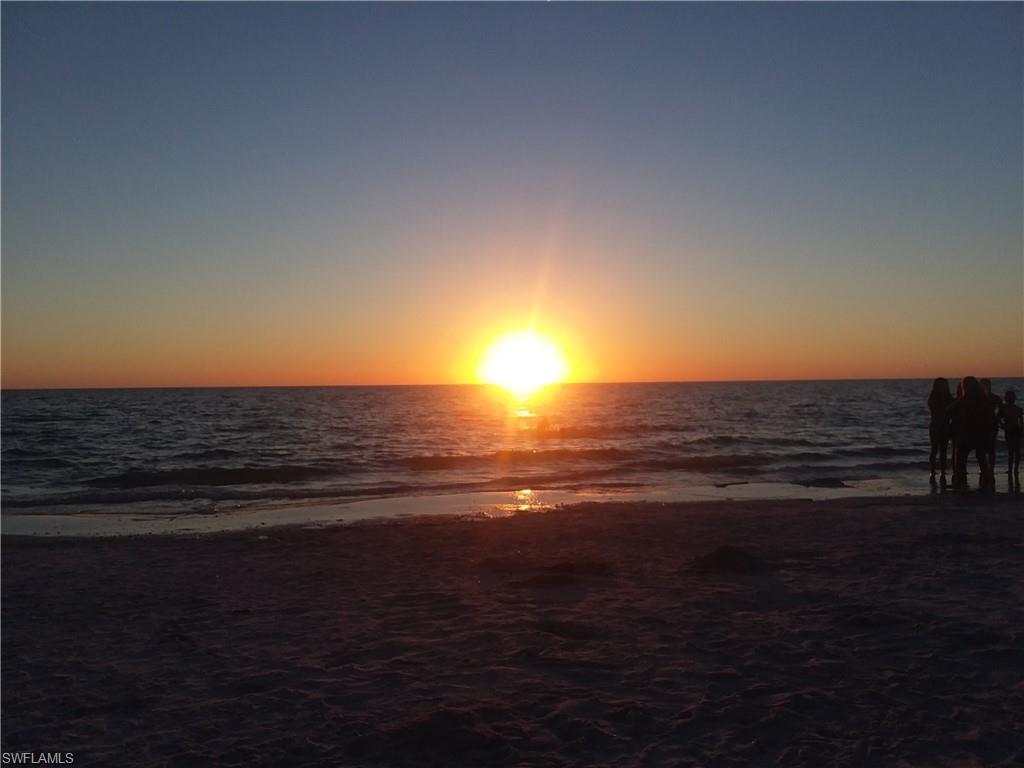 HIBISCUS POINTE - Residential