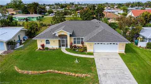 229 SE 47th Ter, Cape Coral, FL 33904 - #: 224028293