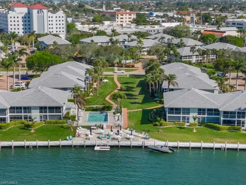 649 W Elkcam Cir Unit 624, Marco Island, FL 34145 - #: 225011929