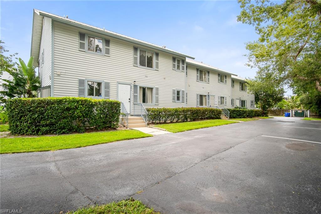 INTOWN CLUB - Residential Lease