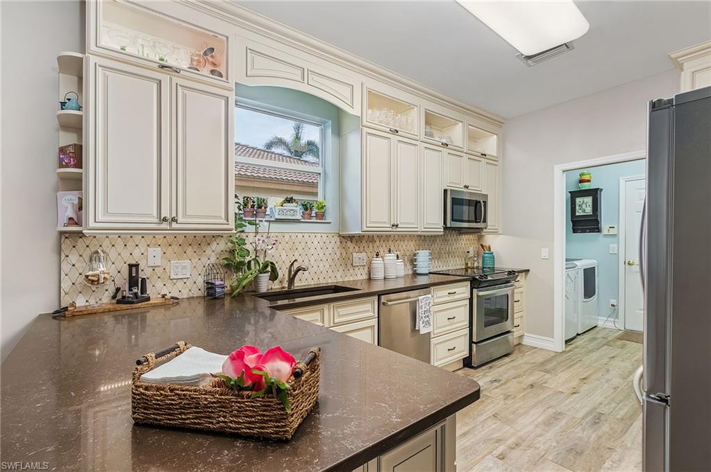 CASA DEL LAGO - Residential