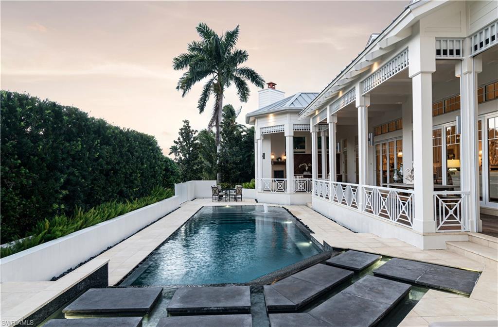 AQUALANE SHORES - Residential