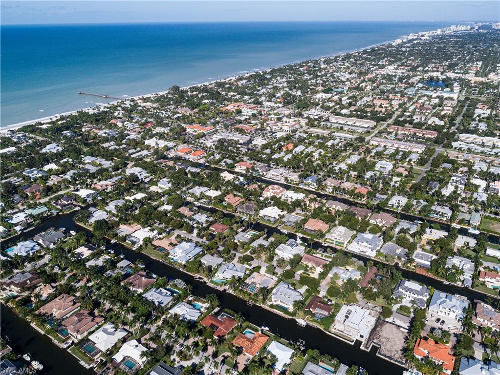 AQUALANE SHORES - Residential